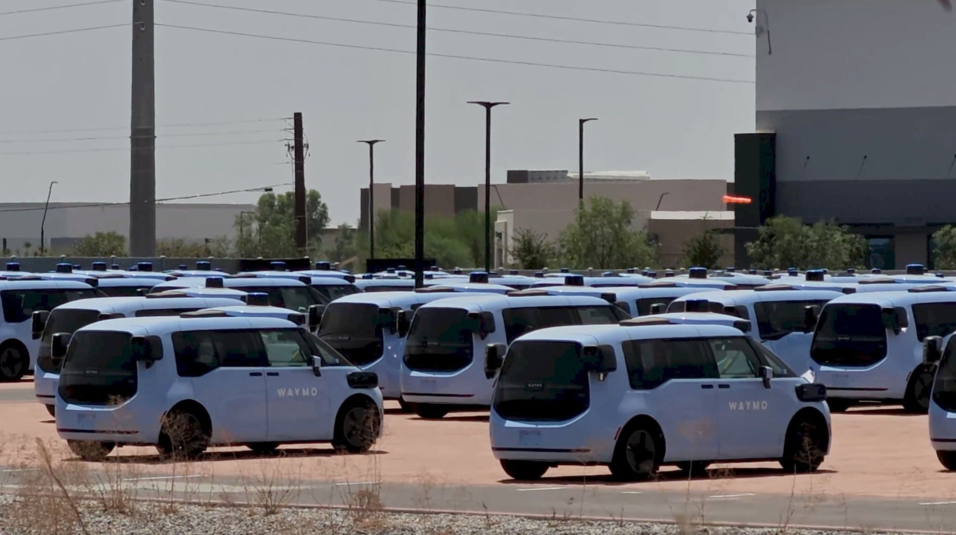 Waymo imported over 3,200 Zeekr robotaxis in the US despite 102.5% tariffs