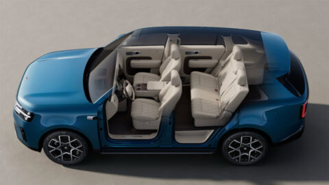 Cutaway illustration of the Xiaomi Sky Nomad N70 showing its beige 5-seat cabin and center console.