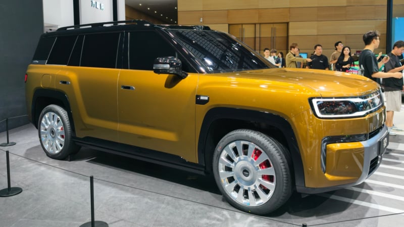 BYD FCB Ti 9 PHEV crossover with 310 km EV range made live debut in China