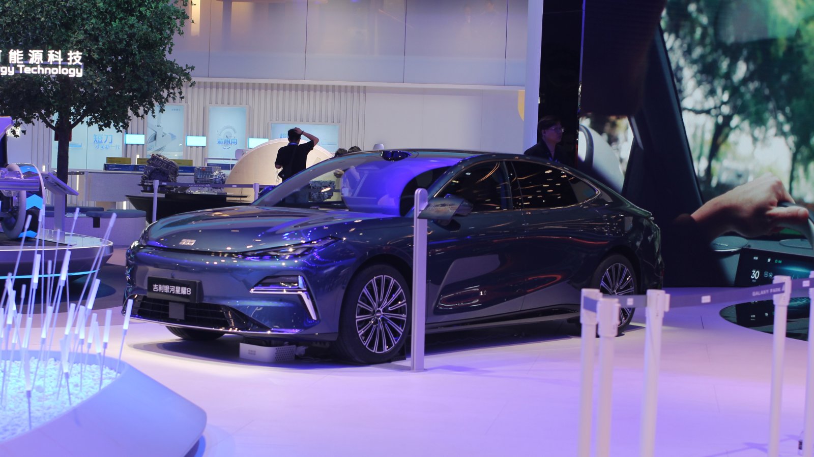 Front three-quarter view of a Geely Galaxy Starshine 8 sedan on display at the Shanghai auto show.