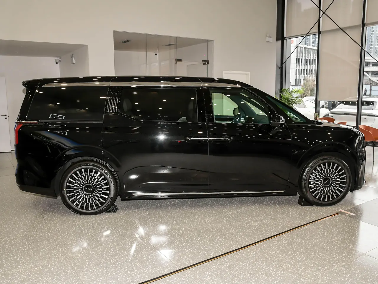 Zeekr 009 2024 six-seat executive four-wheel drive 140kWh 4