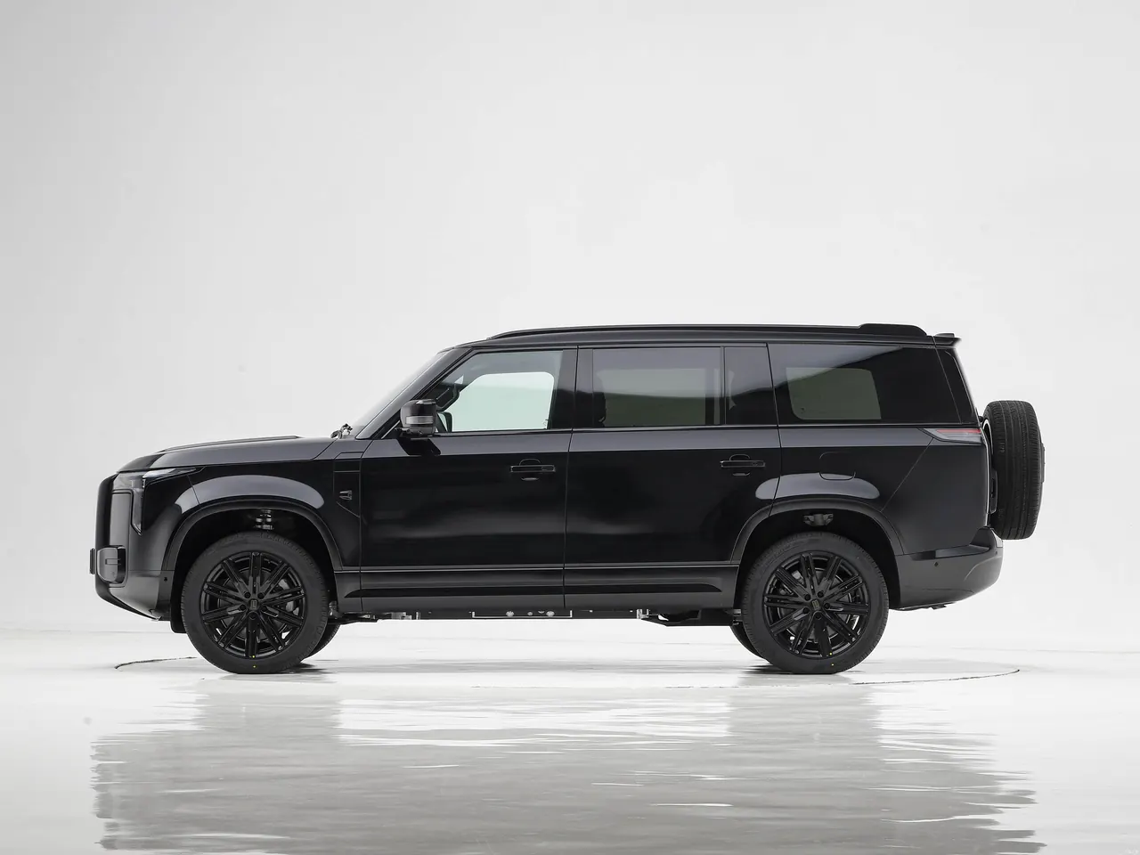 Polar Stone ADAMAS 2026 Deluxe Executive Edition 6 4