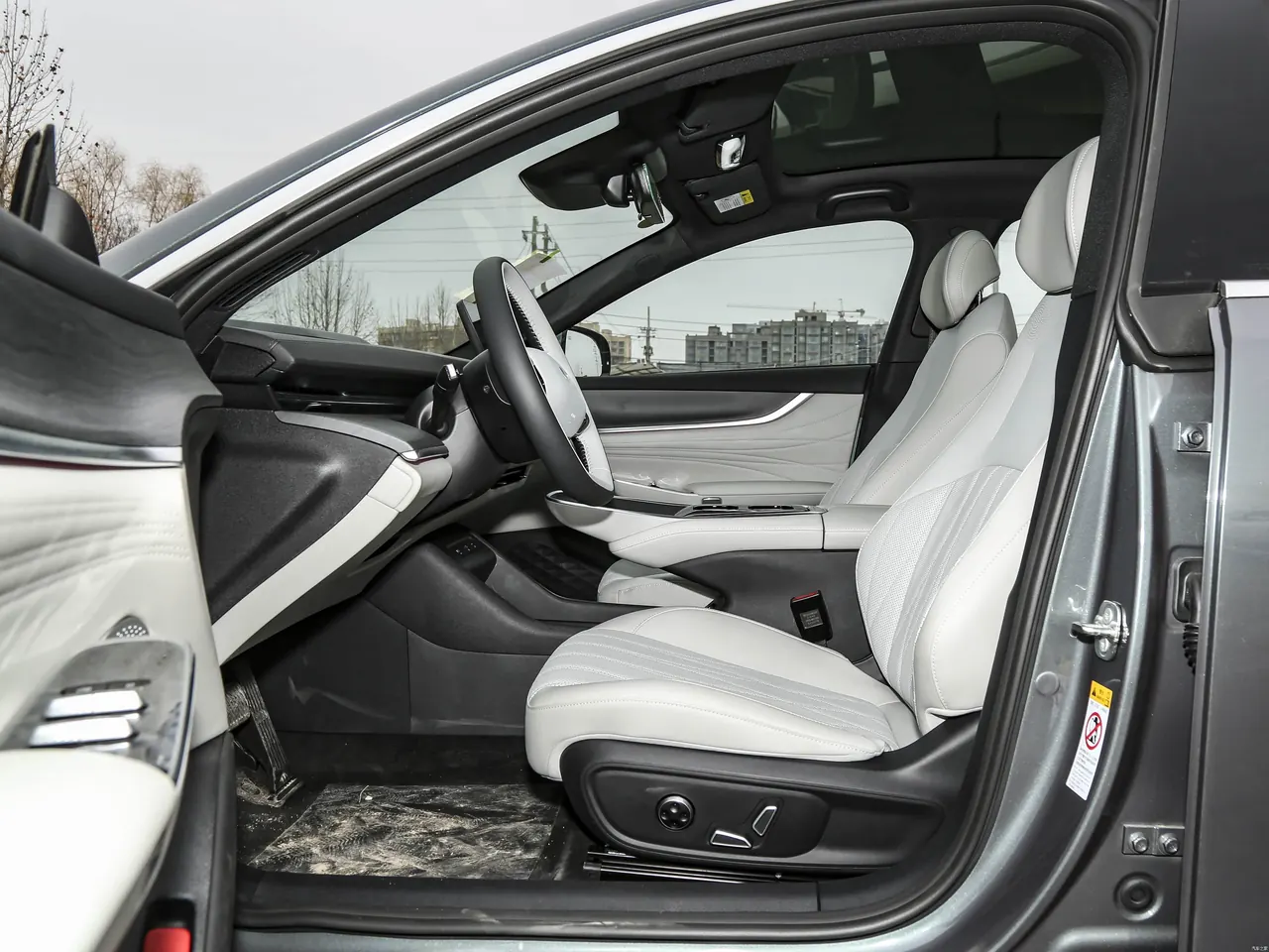ChangAn QiYuan A07 2025 Blue Whale extended range version 230 flagship 9