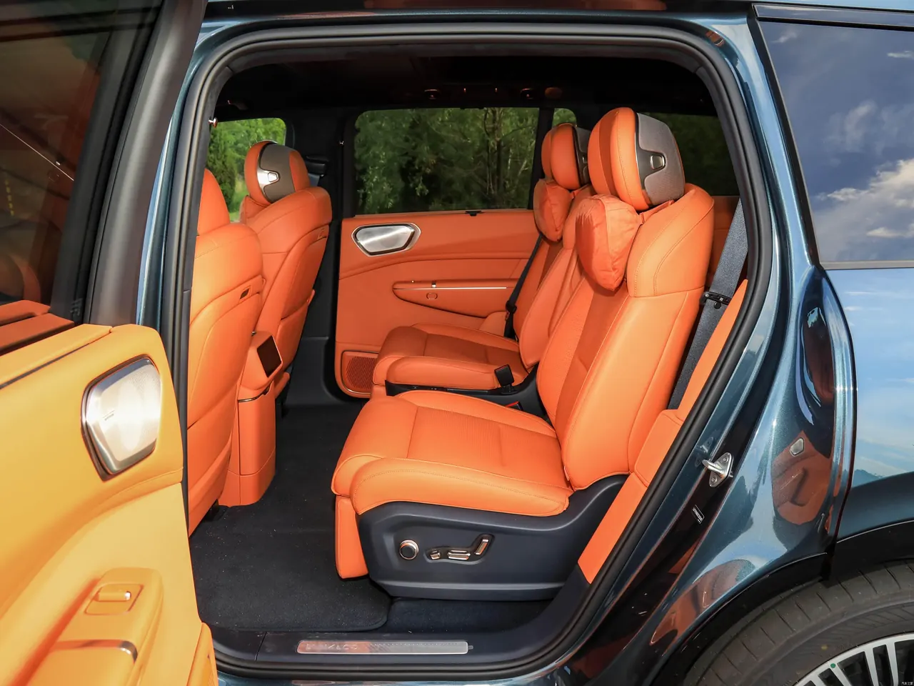 LYNK&amp;CO 900 2025 2.0T Discovery Edition 6 10