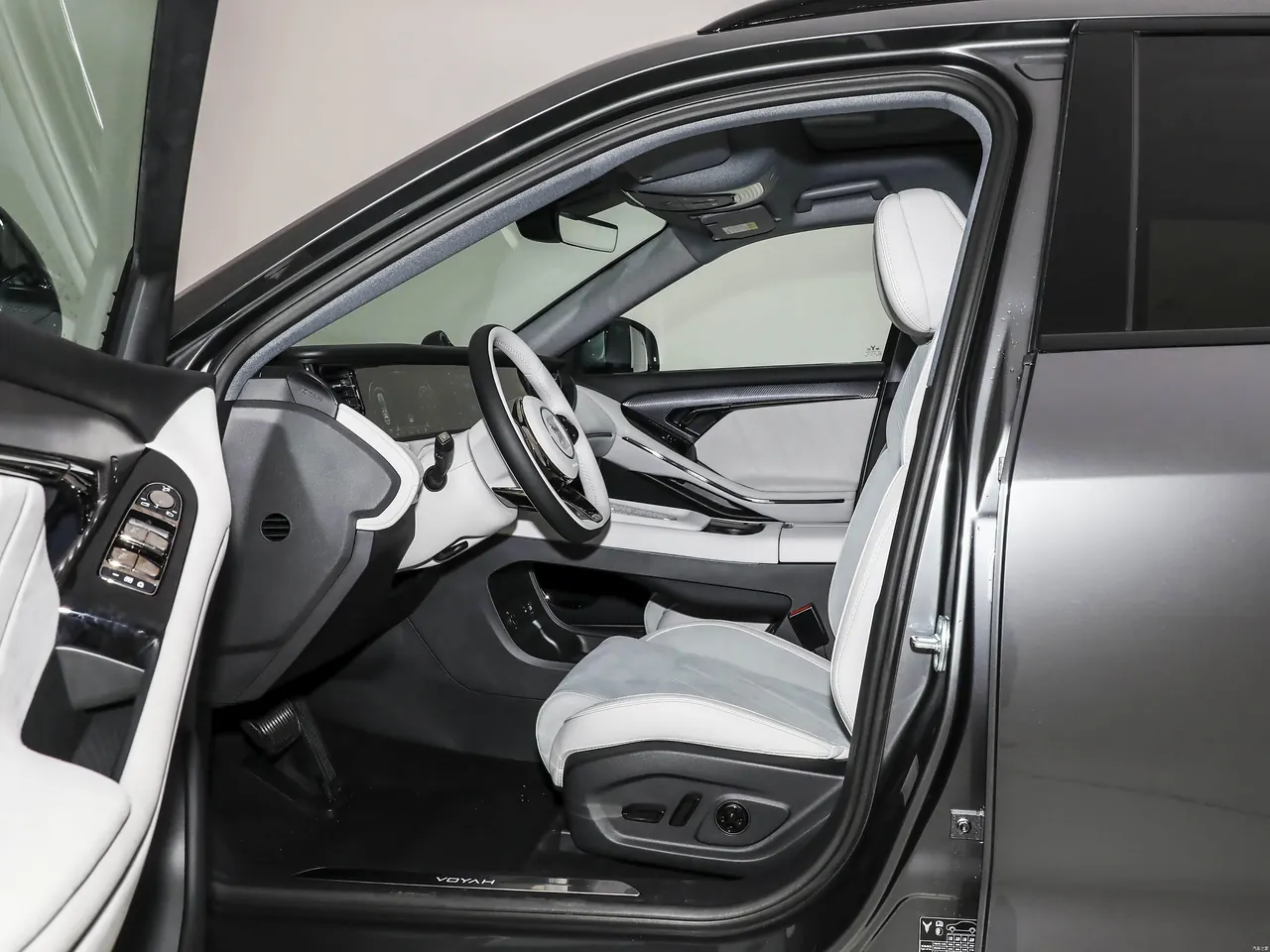 Voyah FREE 2025 318 259km 4WD Discovery Edition 9