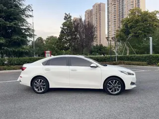 Kia K3 2021 1.5L CVT Fashion Edition 4