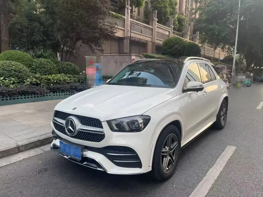 Open image lightbox: Mercedes Benz GLE 2020 GLE 350 4MATIC Fashion