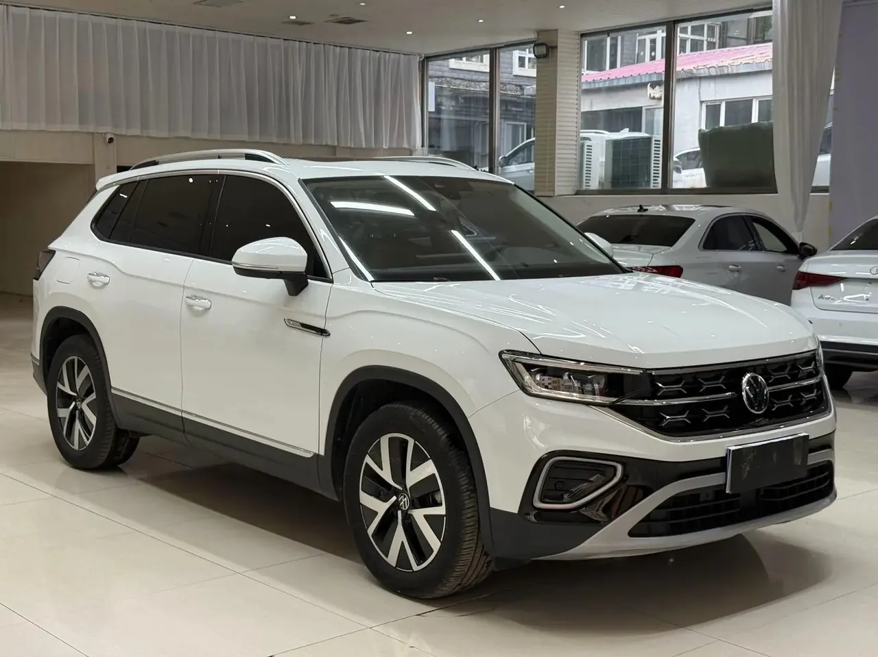 Tangyue 2023 280TSI Front-Wheel-Drive Luxury Plus Upgrade Version 3