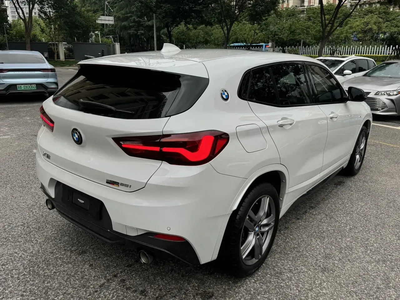 BMW 2023 X2 sDrive25i 2.0T M Sport Night Edition Automatic 4