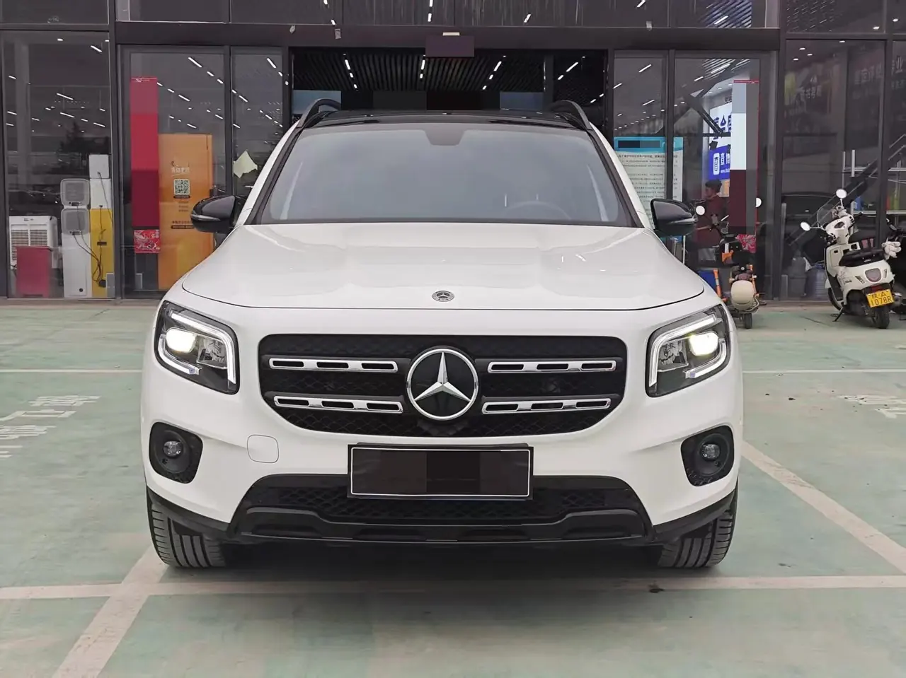 Mercedes Benz GLB 2022 GLB 220 4MATIC 2