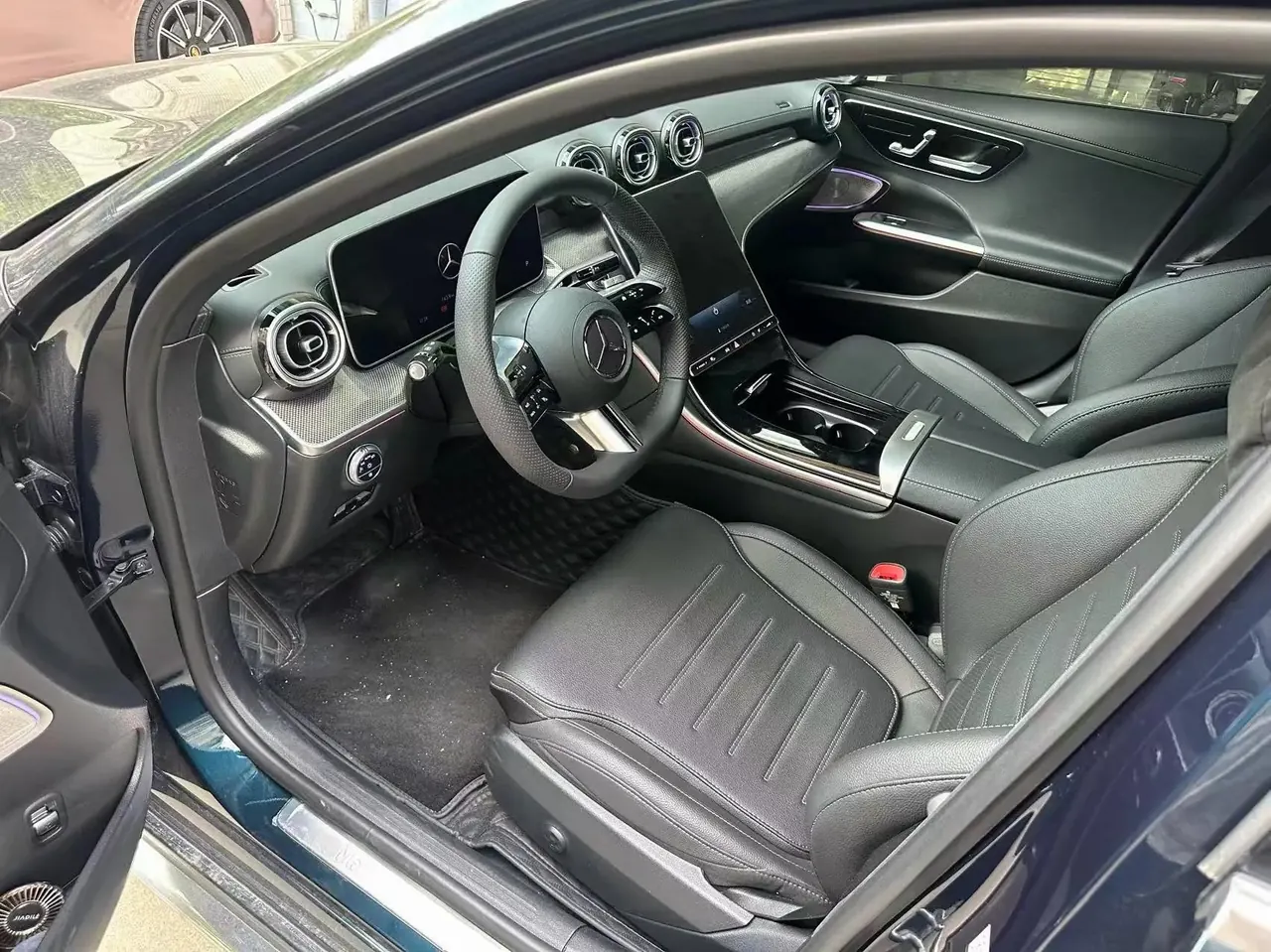 Mercedes Benz C- Class 2025 model C 260 L 48V 1.5T Sport Edition automatic transmission 3