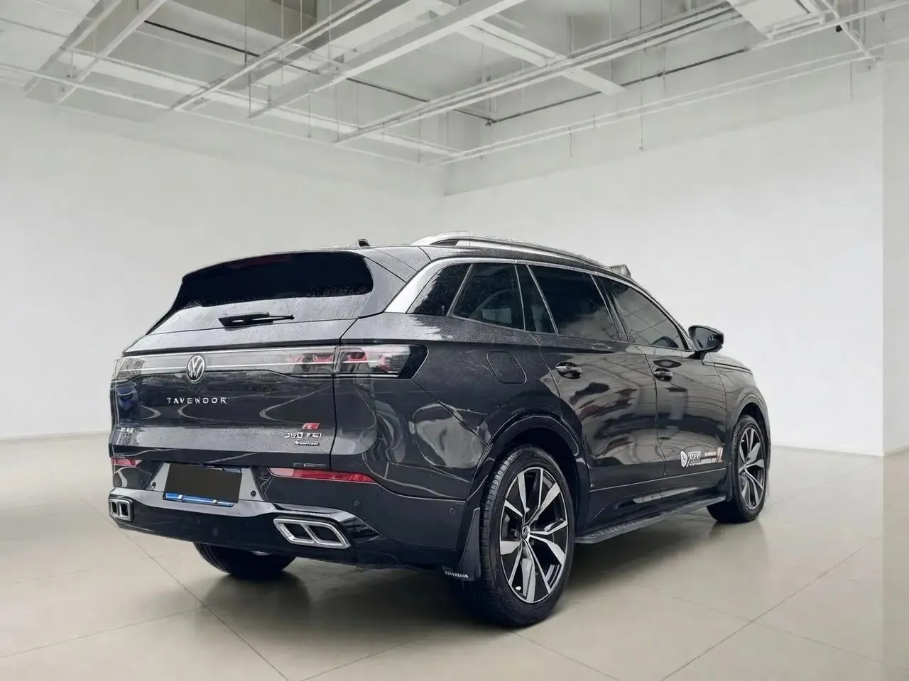 Volkswagen 2023 model tour R-Line 2.0TSI 380TSI four-wheel drive tour version automatic gear 2