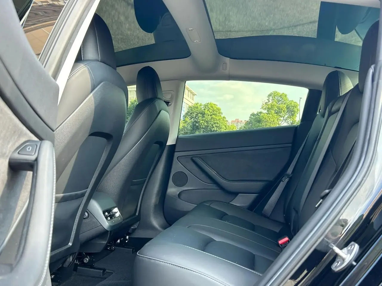 Model 3 2022 rear-wheel drive version 6