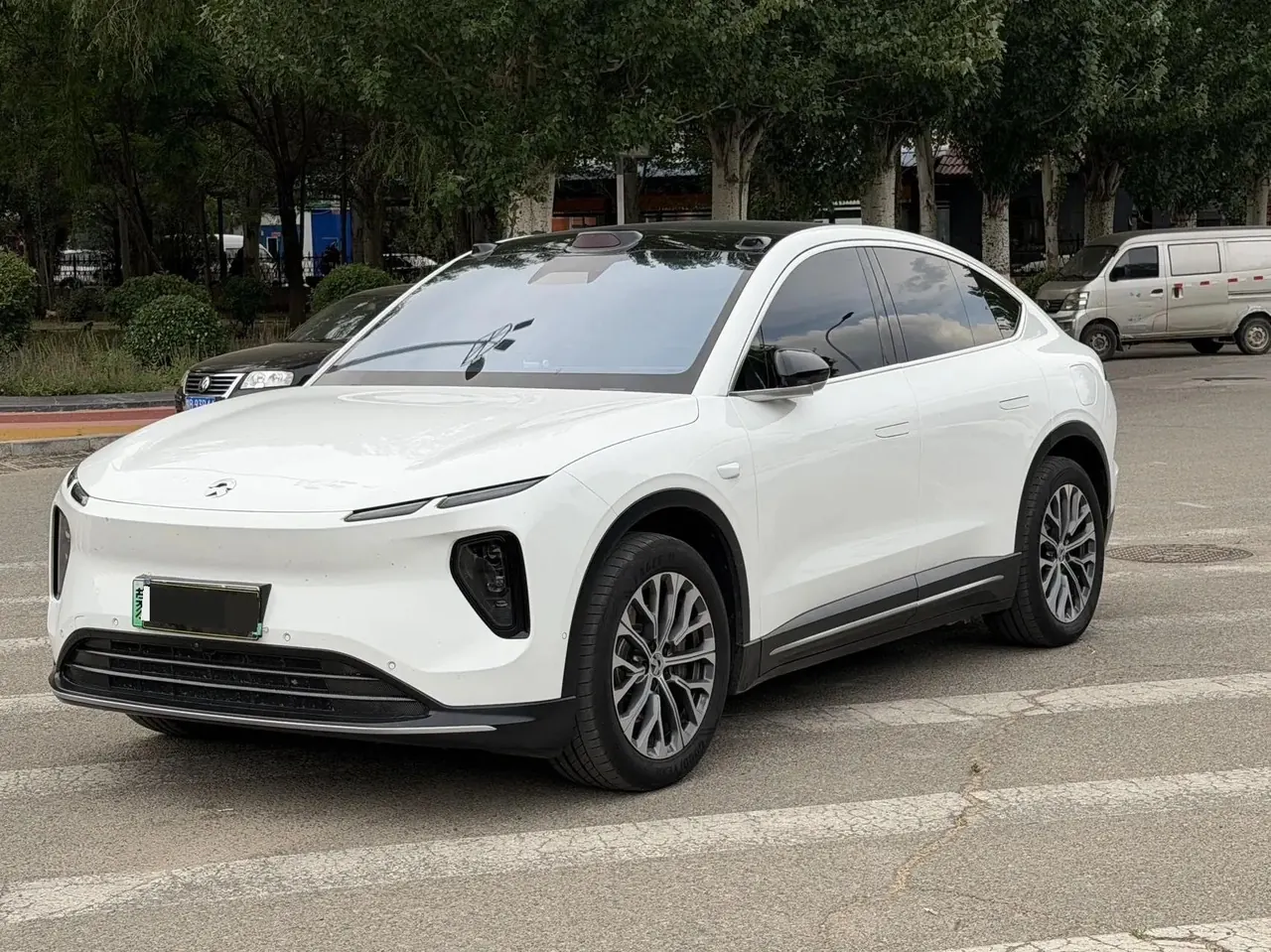 Open image lightbox: NIO EC6 2024 Section 75kWh