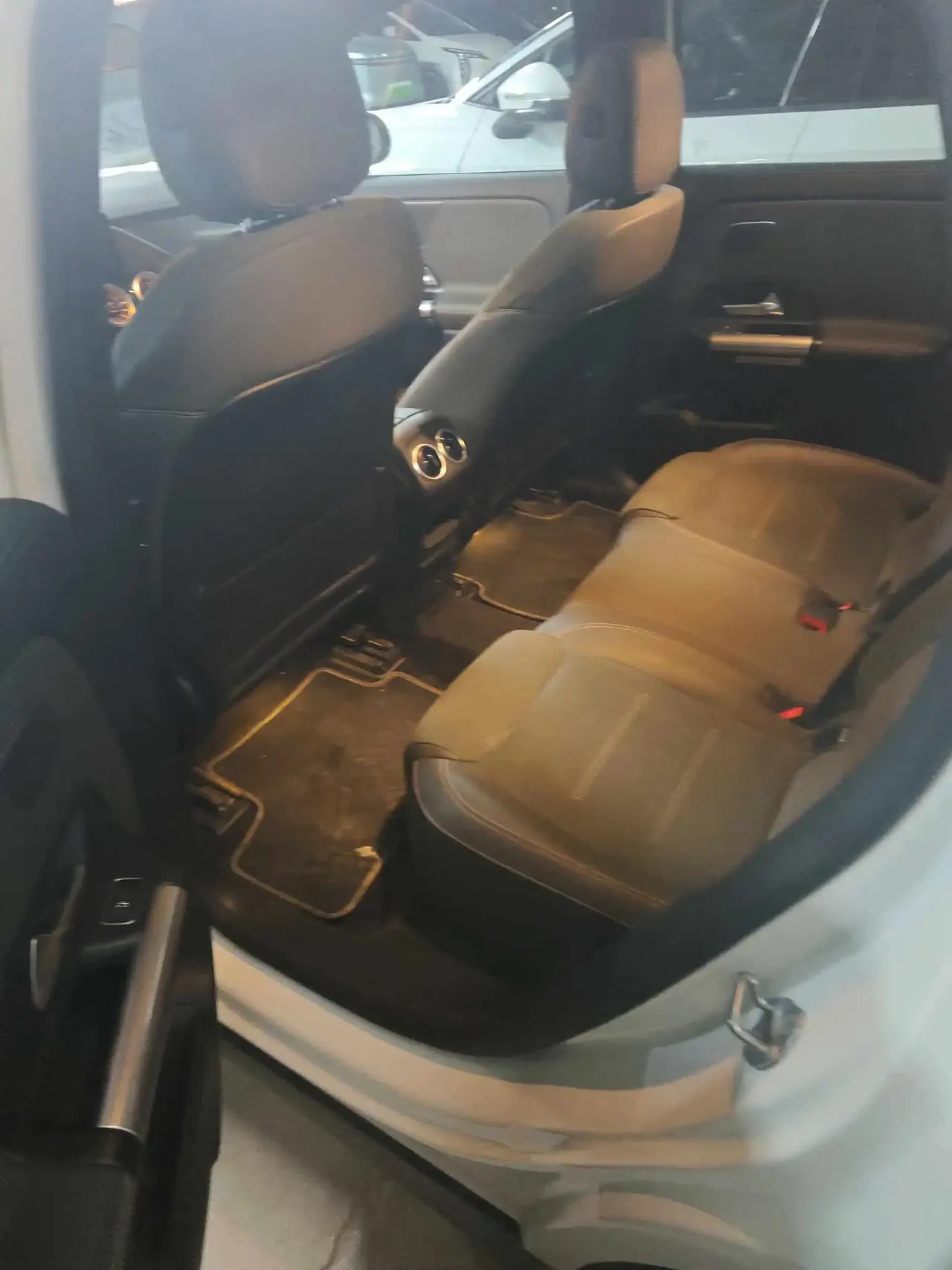 Mercedes Benz EQA 2022 EQA 300 4MATIC First Special Edition 6