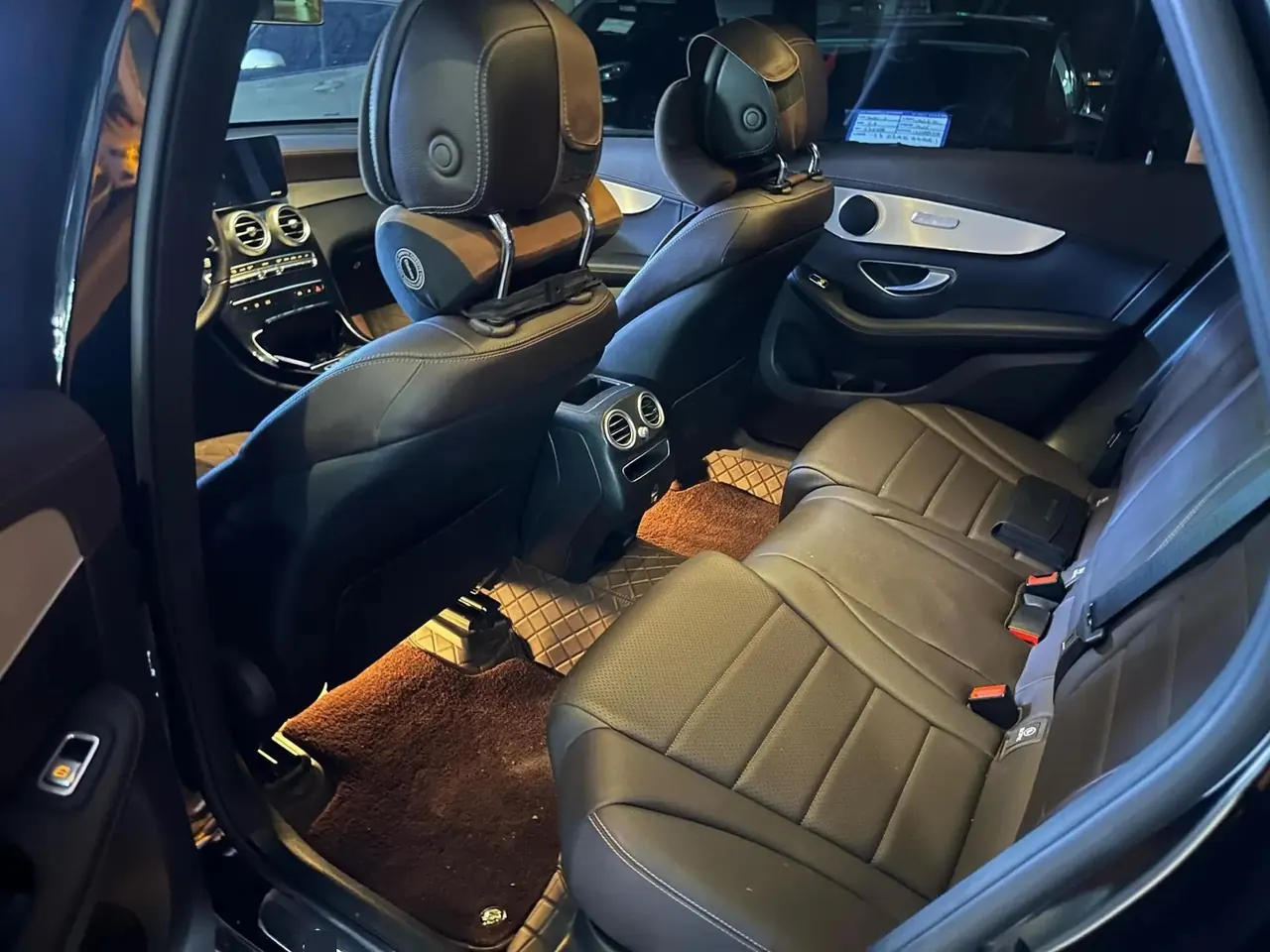Mercedes Benz GLC 2022 to GLC 260 L 4MATIC Dynamic 3