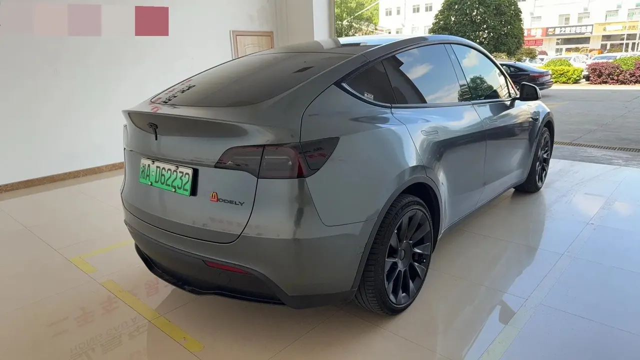 Model Y 2022 long-range all-wheel drive 4