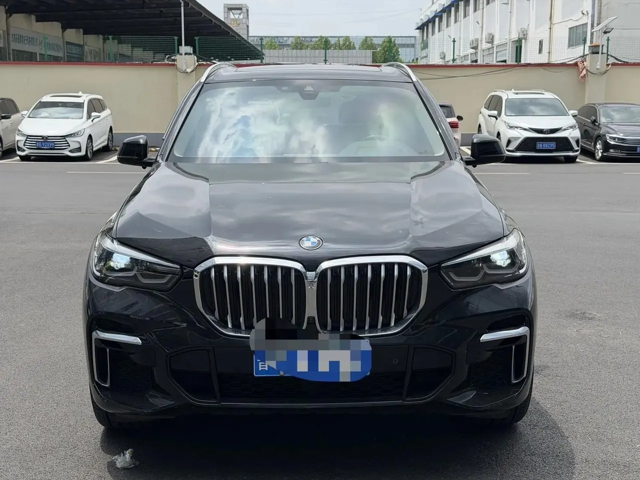 BMW X5 2022 xDrive 30Li M sports set 2