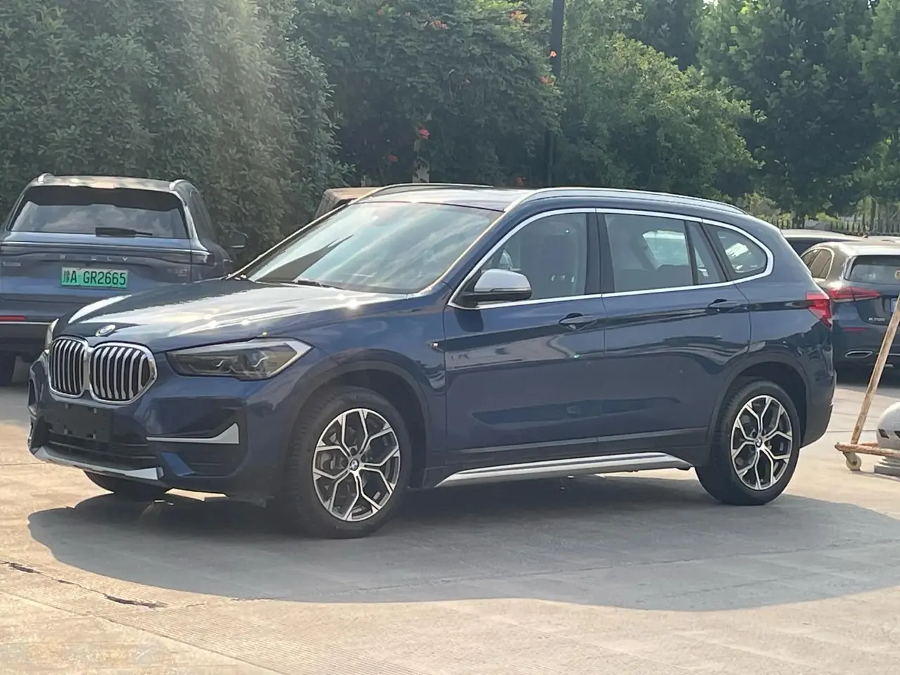 Open image lightbox: BMW X1 2022 sDrive20Li Luxury Model