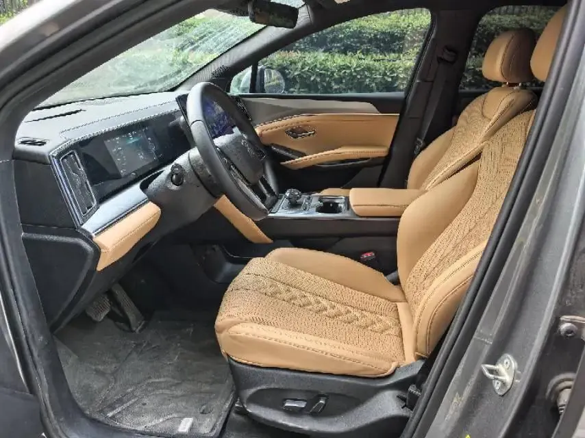 BYD 2024 Song L DM-i 1.5 Stepless 160km Exceed Automatic Transmission 4