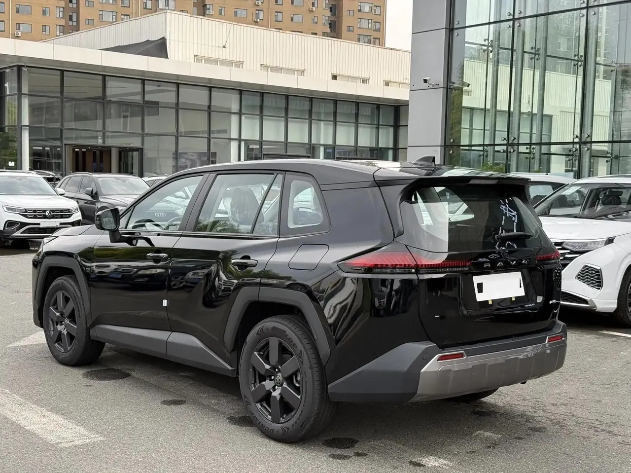 丰田 2026款 RAV4荣放 2.0 无级 四驱豪华版 自动挡 6