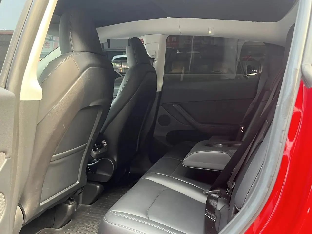 2022 Model Y Refreshed Rear-Wheel-Drive Version 4