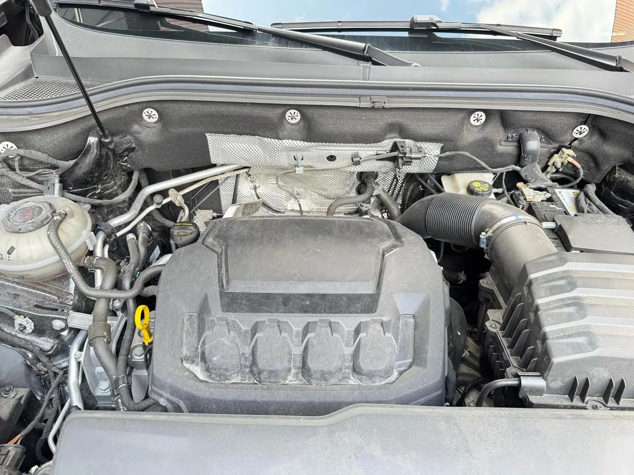 Volkswagen 2024 Tuang 2.0TSI 380TSI 4WD Respect Deluxe Automatic Transmission 3