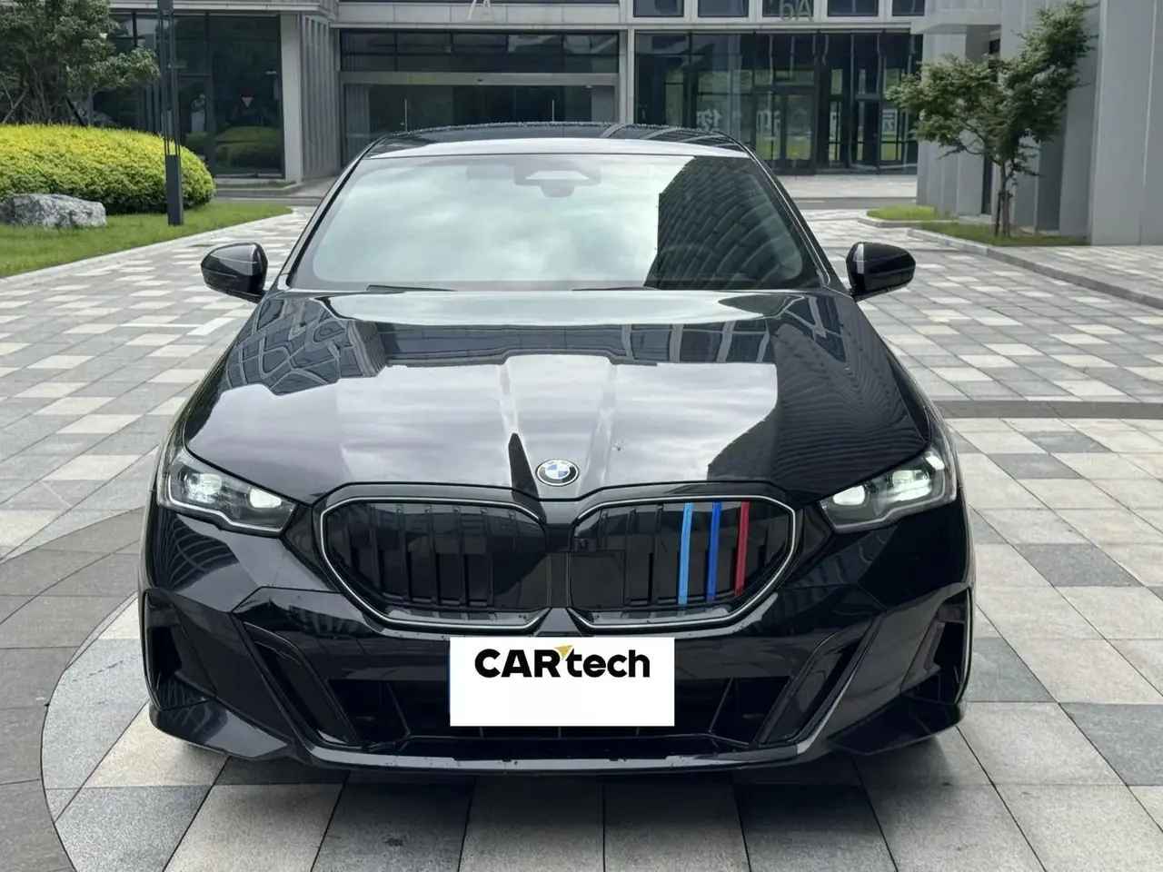 BMW 5 series 2026 530Li 48V 2.0T exclusive m sports suit automatic gear 2