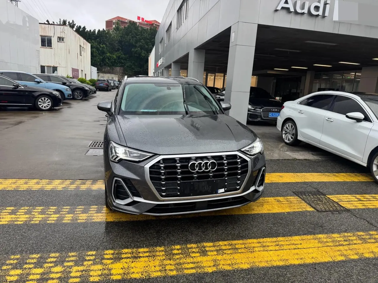 Audi 2023 Q3 1.4TFSI 35TFSI Fashion Dynamic Automatic 2