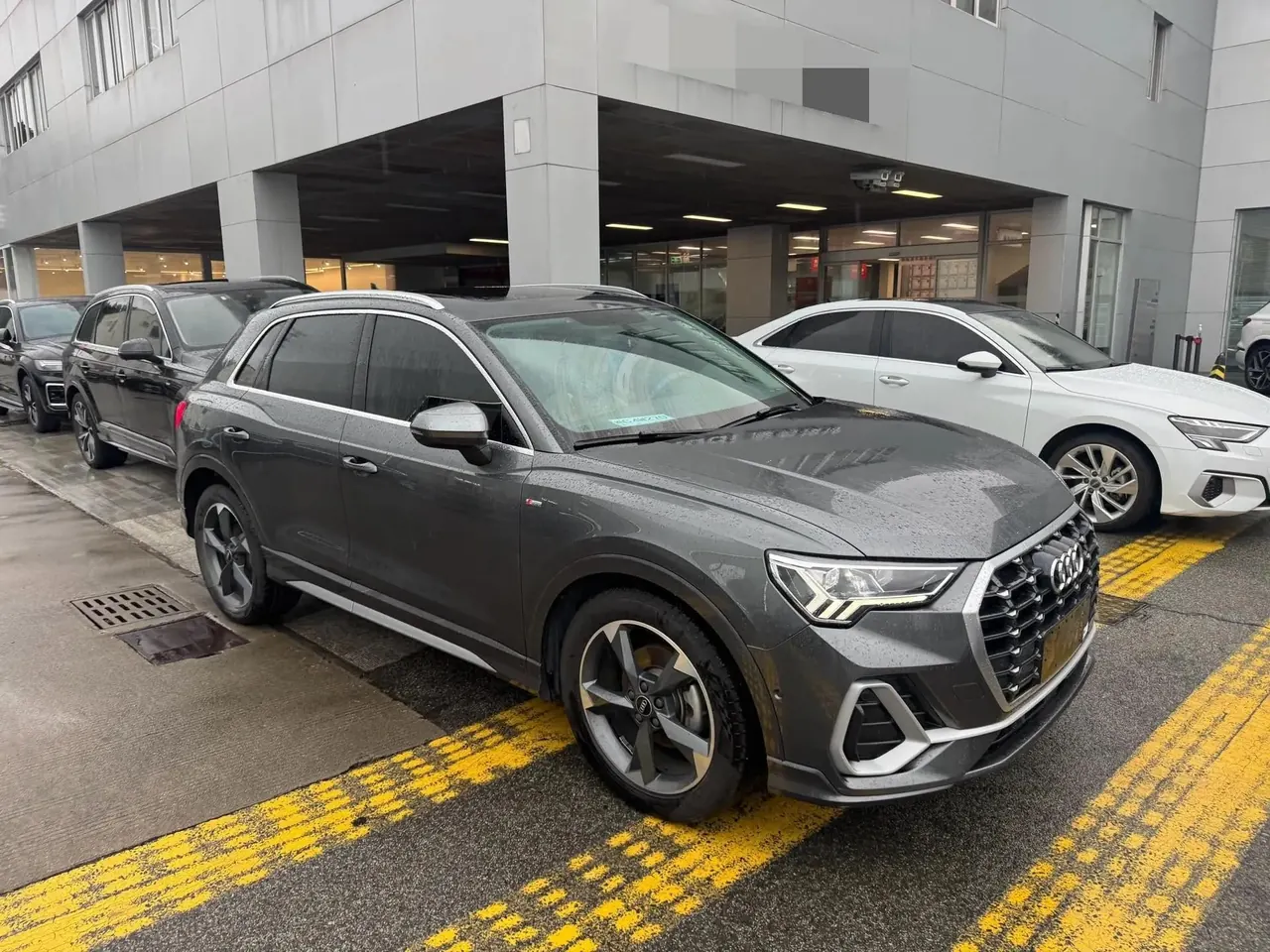 Audi 2023 Q3 1.4TFSI 35TFSI Fashion Dynamic Automatic 3