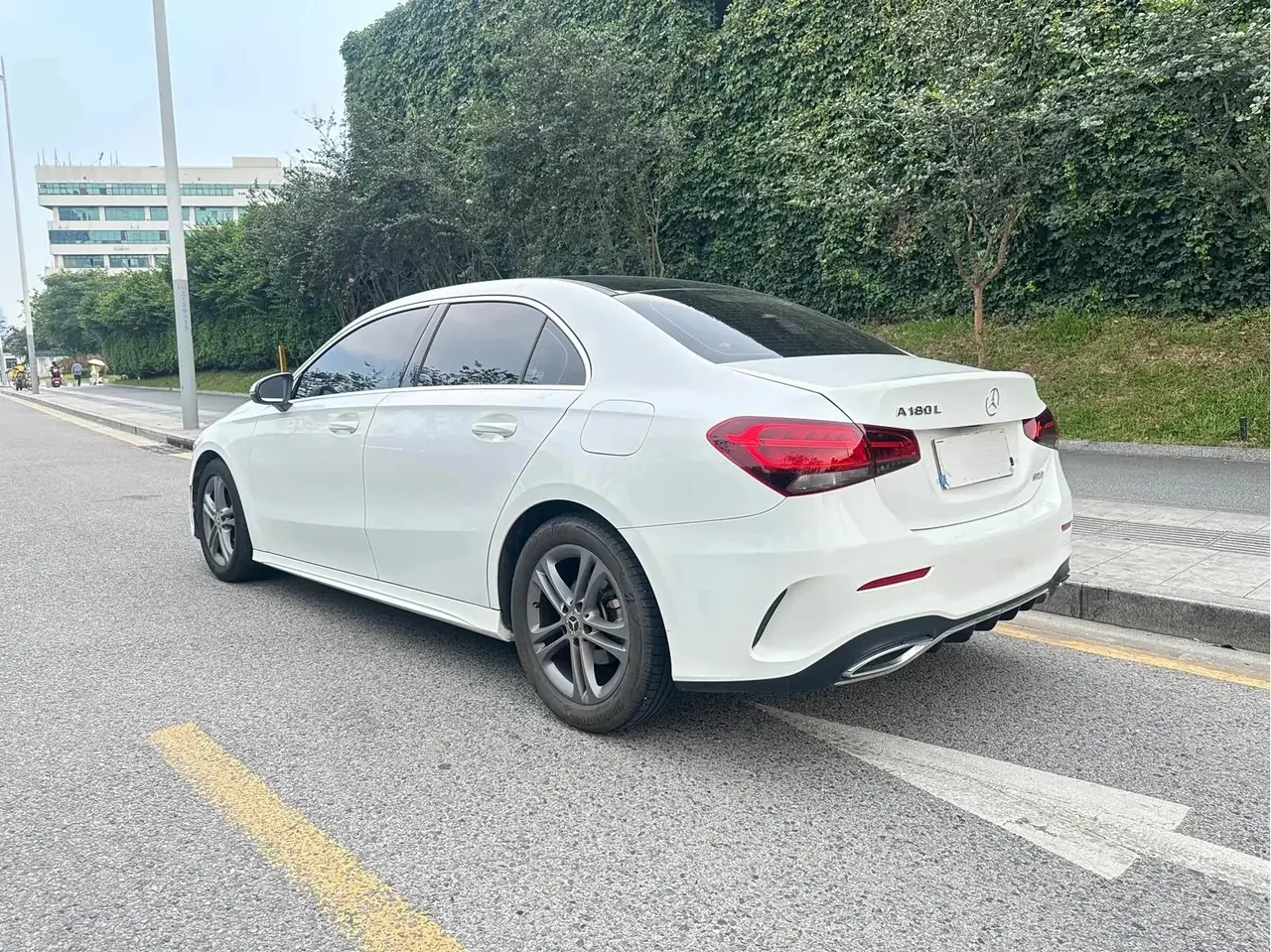 Mercedes Benz Class A 2022 A 180 L 3