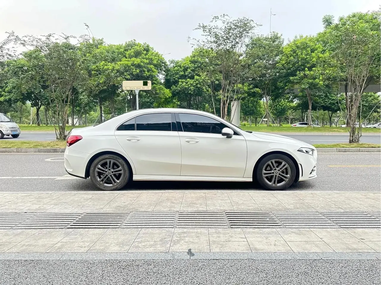 Mercedes Benz Class A 2022 A 180 L 6