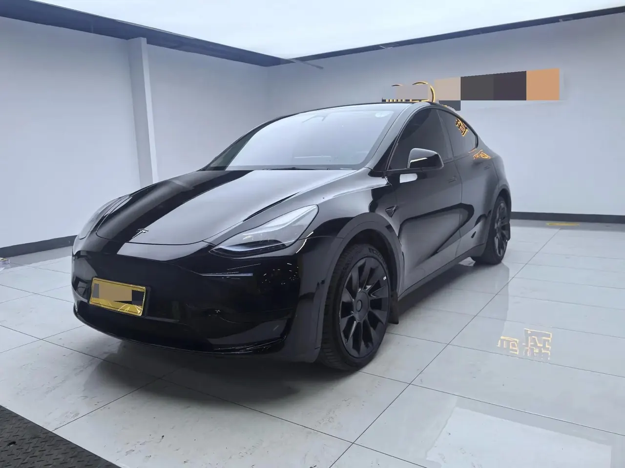 Open image lightbox: 2022 Model Y Refreshed Rear-Wheel-Drive Version