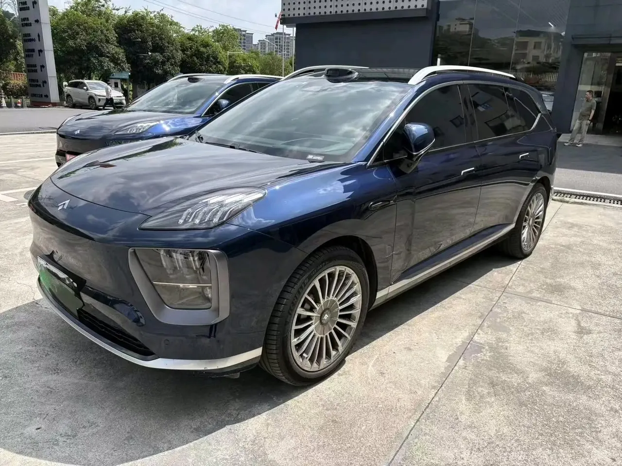 Open image lightbox: Hyper 2025 HL 700 Ultra 6-seat all-wheel-drive LiDAR version automatic