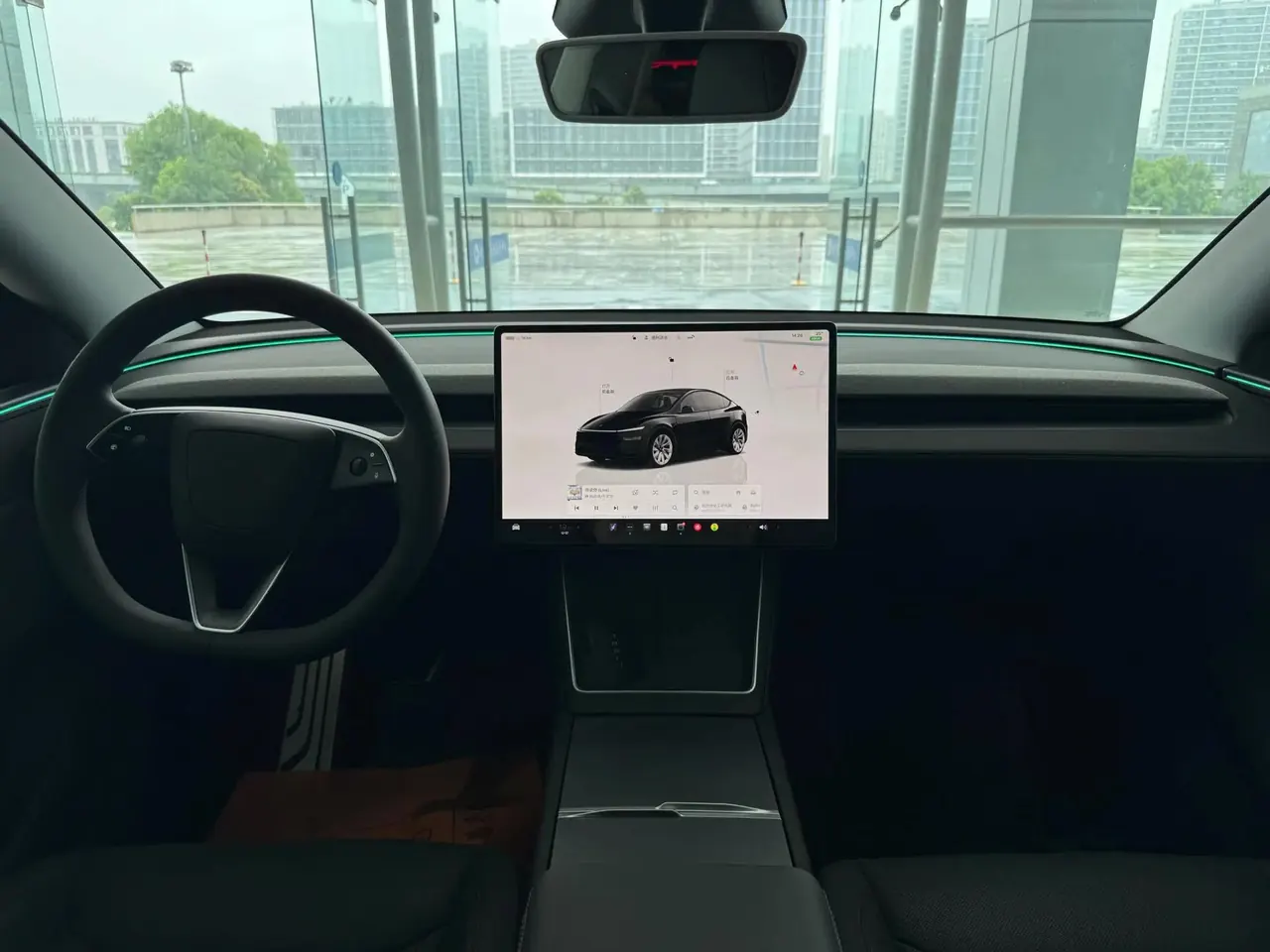 Tesla 2025 Model Y Rear-Wheel Drive Automatic 6