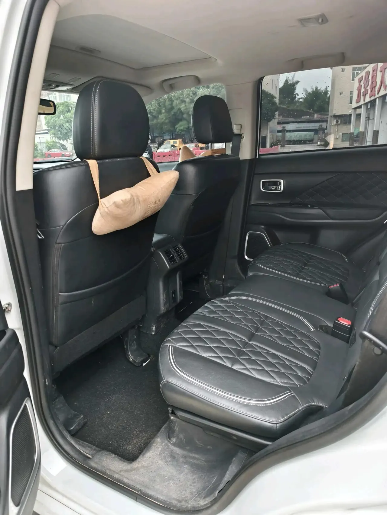 Outlander 2020 2.0L Two-Drive Enjoy Edition 7 6