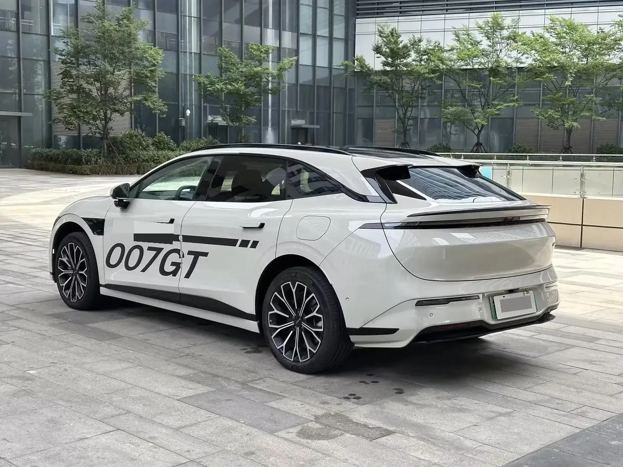 Zeekr 2025 Zeekr 007GT four-wheel drive intelligent driving version 75kWh automatic gear 6
