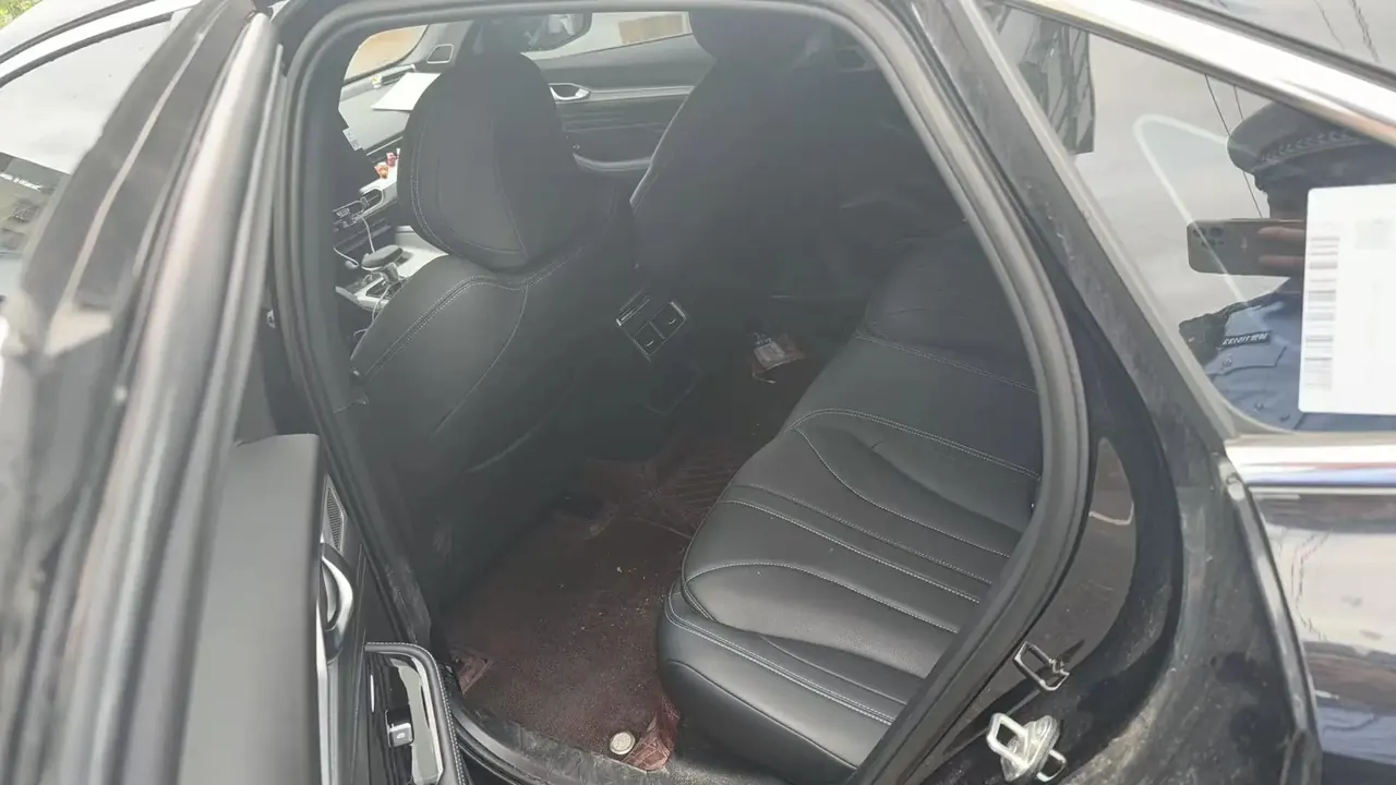 Geely 2025 Xingrui 1.5TD Oriental Yao Kunlun Edition Automatic 4