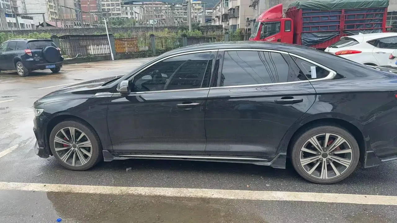 Geely 2025 Xingrui 1.5TD Oriental Yao Kunlun Edition Automatic 2