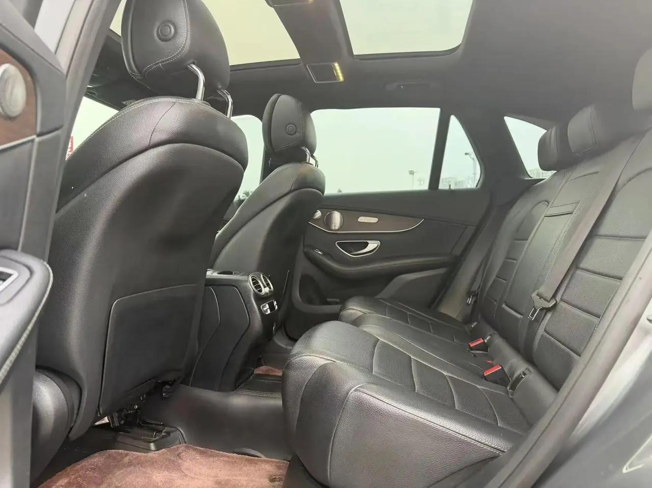 Mercedes Benz GLC 2021 model, GLC 300 L 4MATIC Sport version 6