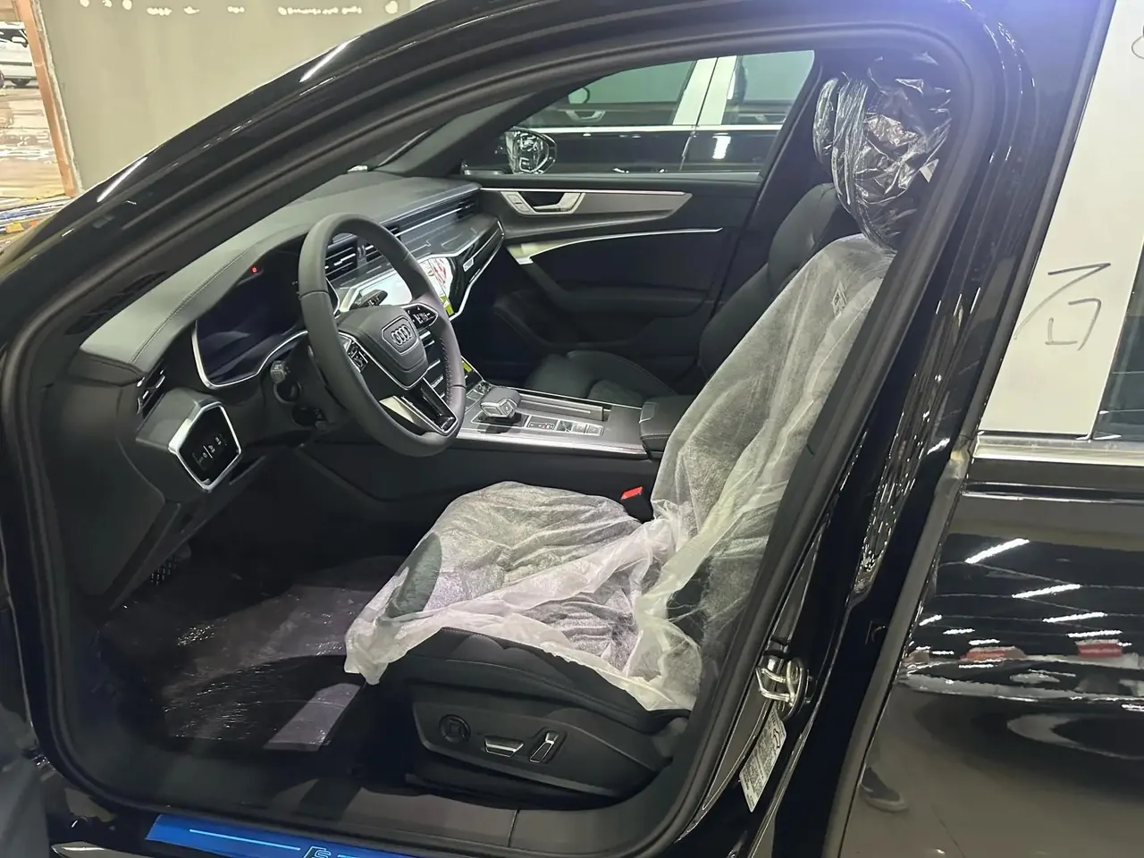Audi 2026 A6L 2.0TFSI 45TFSI Quattro Selected Dynamic Automatic 2