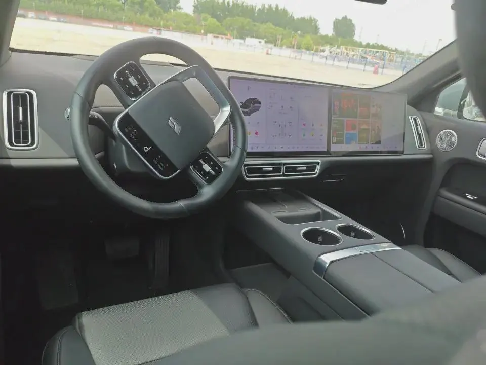 Li 2025 L8 Ultra Smart New Edition Automatic Gear 3