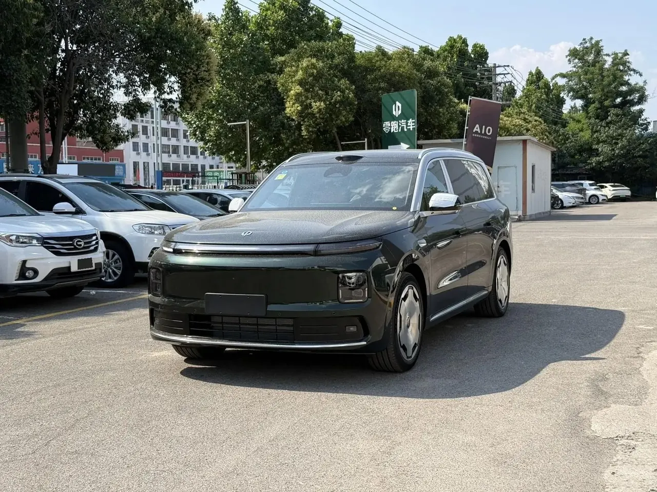 Open image lightbox: Leapmotor 2026 D 19 500 Zhizun Edition 6-seat Automatic Gear