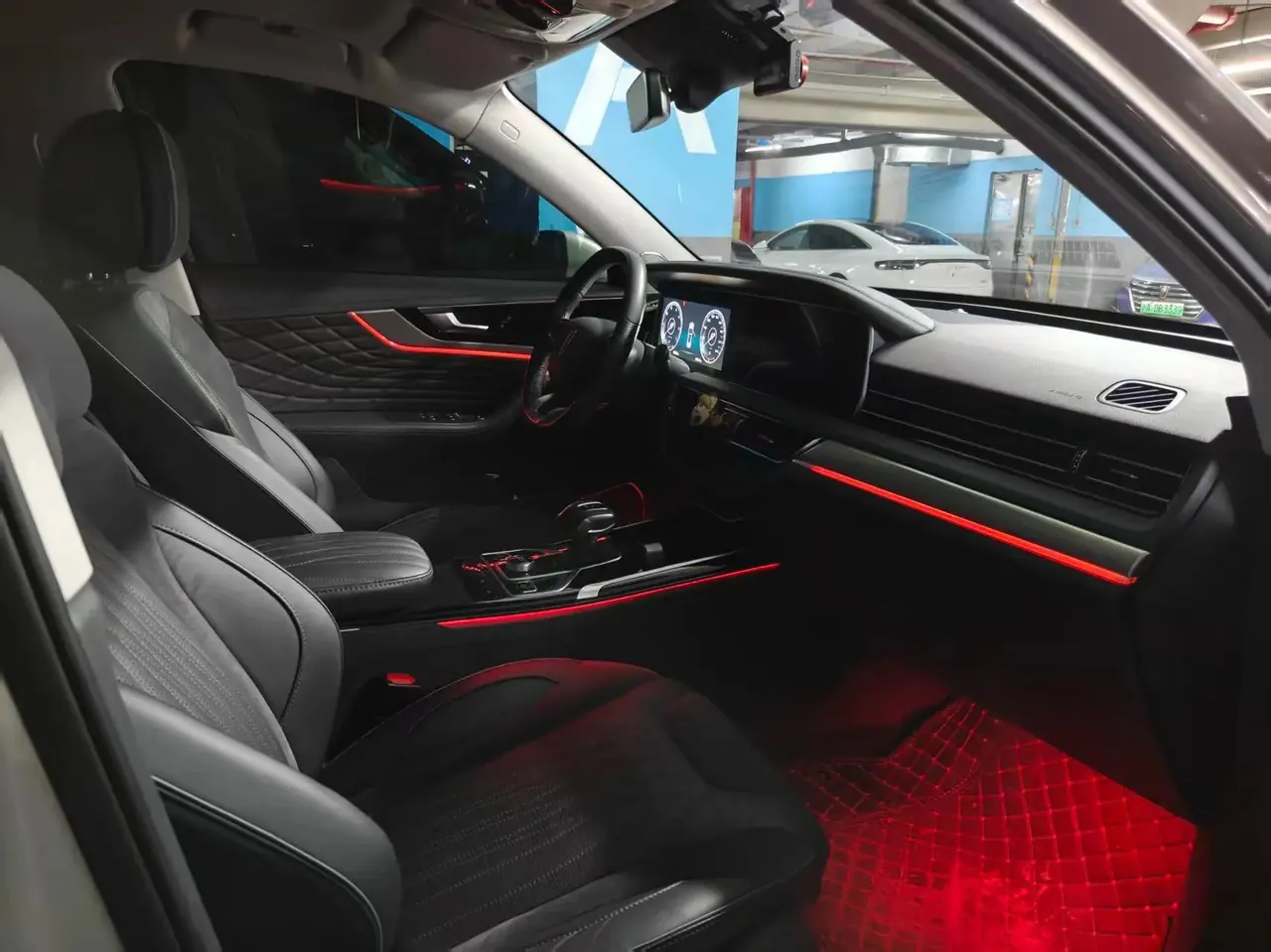 HongQi HS5 2022 model 2.0T Intelligent Connected Flag Enjoyment Edition 5