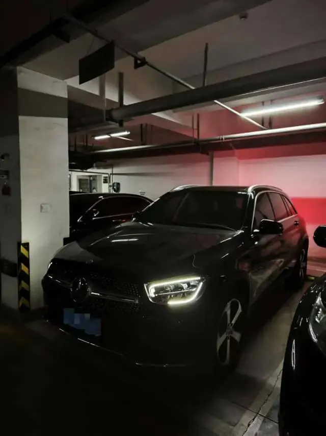 Open image lightbox: Mercedes Benz GLC 2021 GLC 260 L 4MATIC Luxury Model