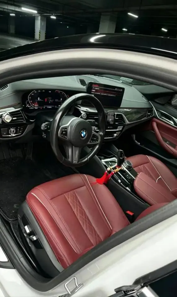 BMW 5 Series 2021 model 525Li M Sport Package 4