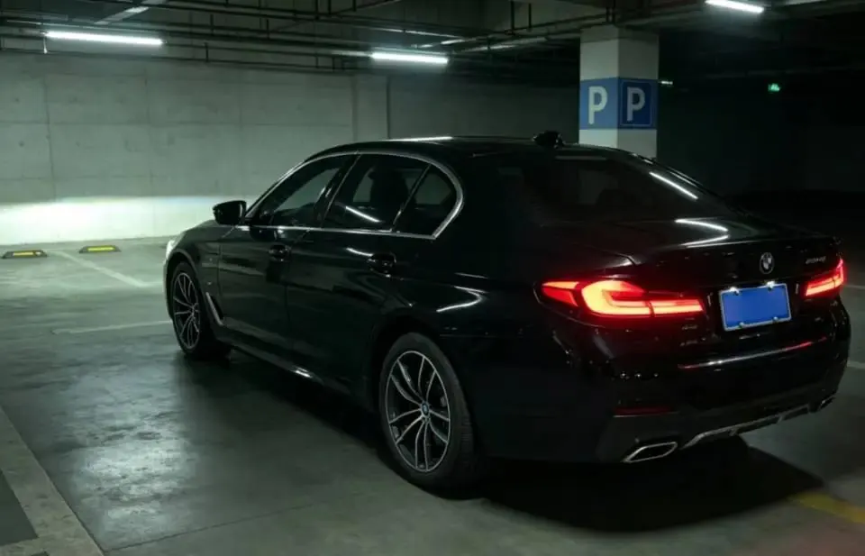 BMW 5 Series 2021 model 525Li M Sport Package 5
