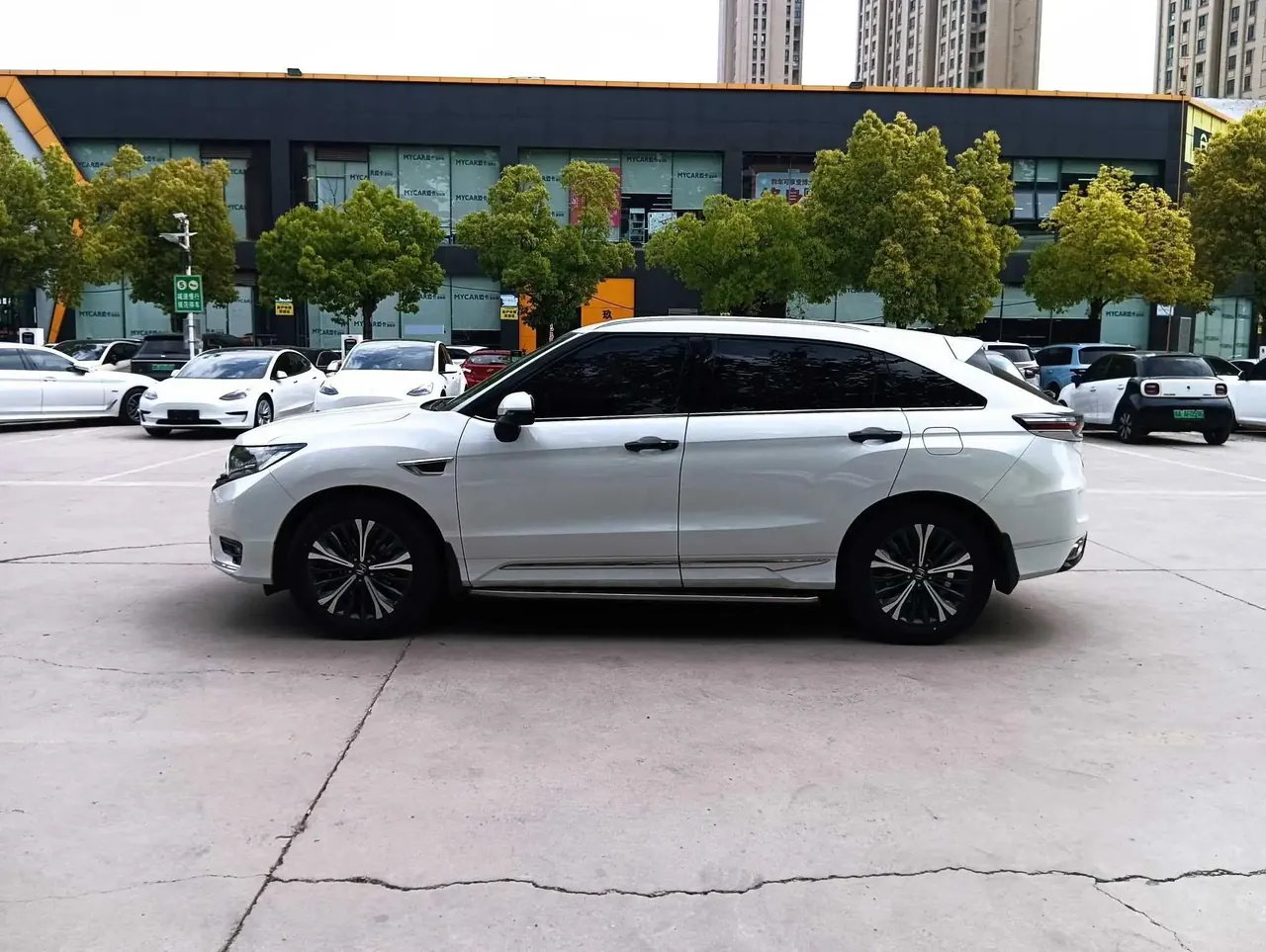 Honda UR-V 2020 370TURBO Two-Drive Elegant Edition 3