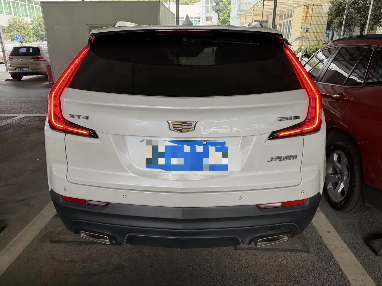 Cadillac XT4 2020 28T Two-Drive Technology 3
