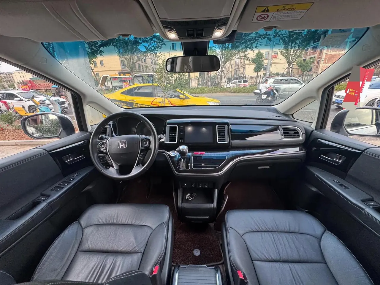 Elysion 2019 2.0L Hybrid Luxury Edition 4